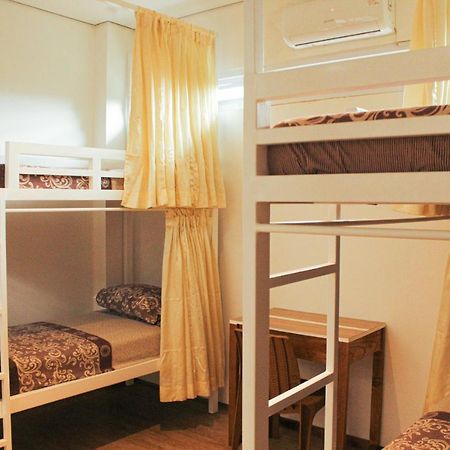 Rion Hostel 보고르 외부 사진