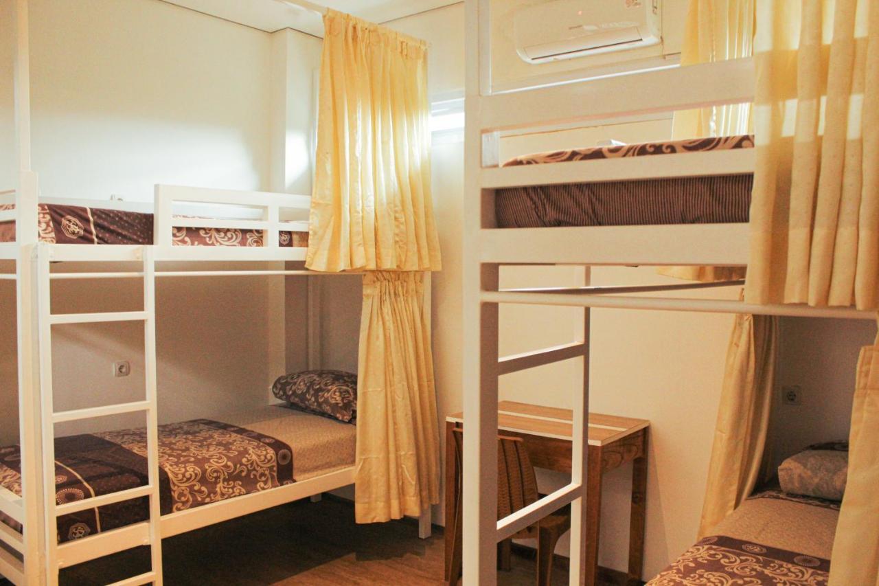 Rion Hostel 보고르 외부 사진