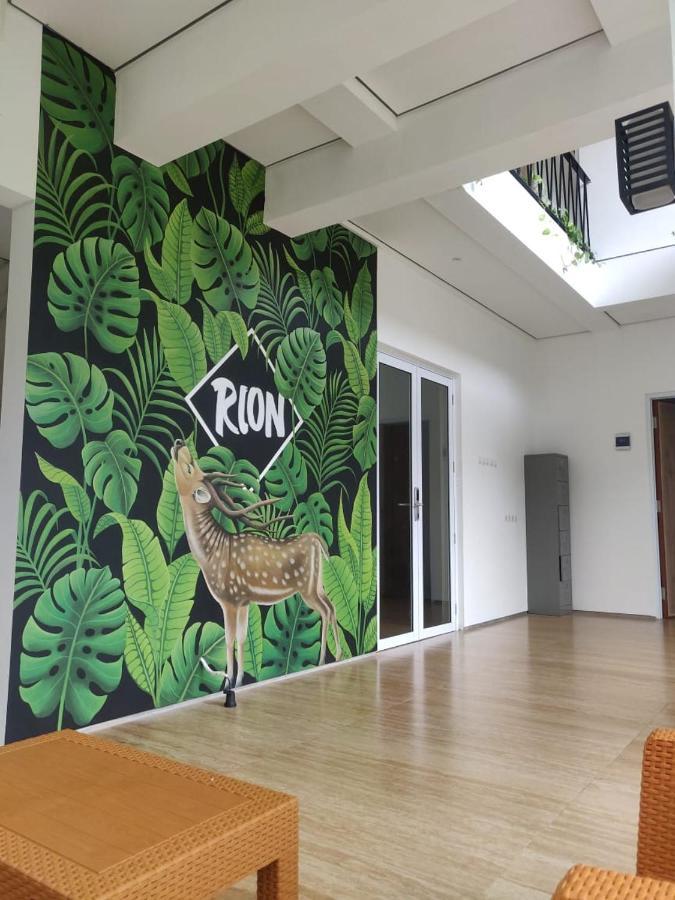 Rion Hostel 보고르 외부 사진
