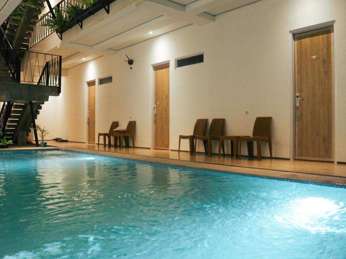 Rion Hostel 보고르 외부 사진