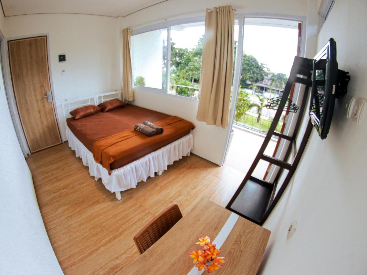 Rion Hostel 보고르 외부 사진